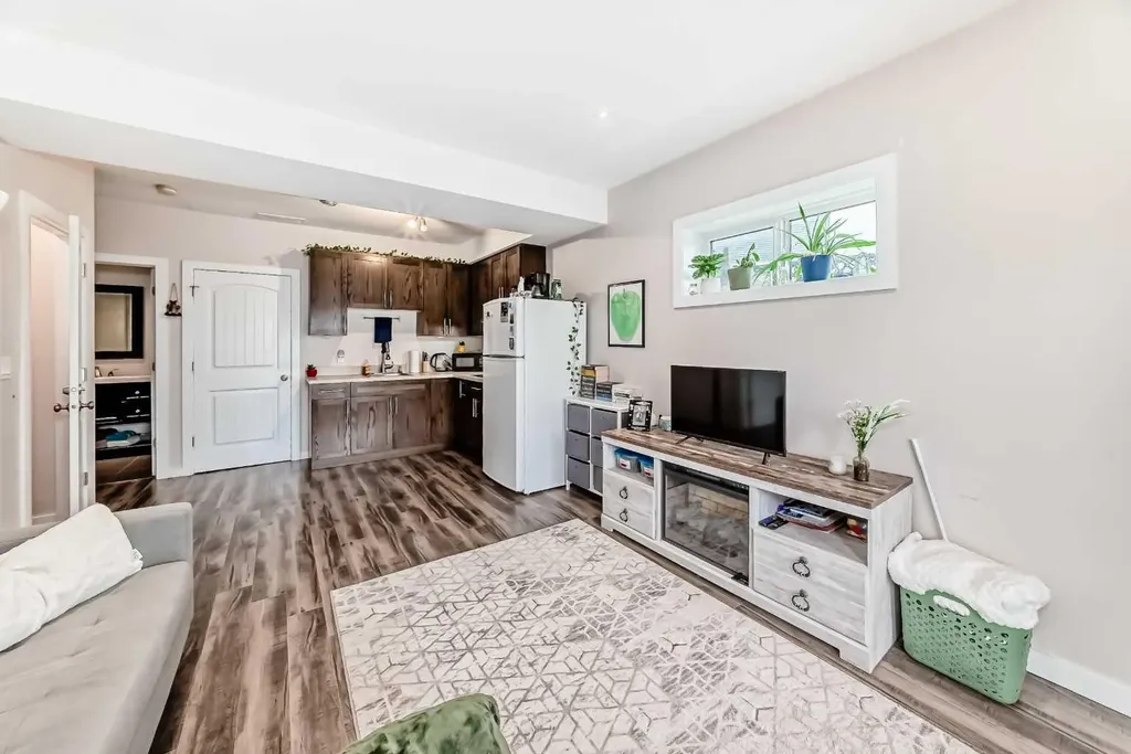 51 Evanscrest Way NW Calgary AB T3P 0P9