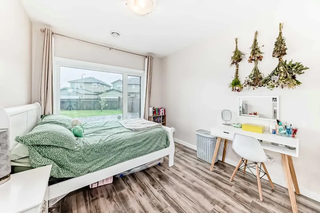 51 Evanscrest Way NW Calgary AB T3P 0P9