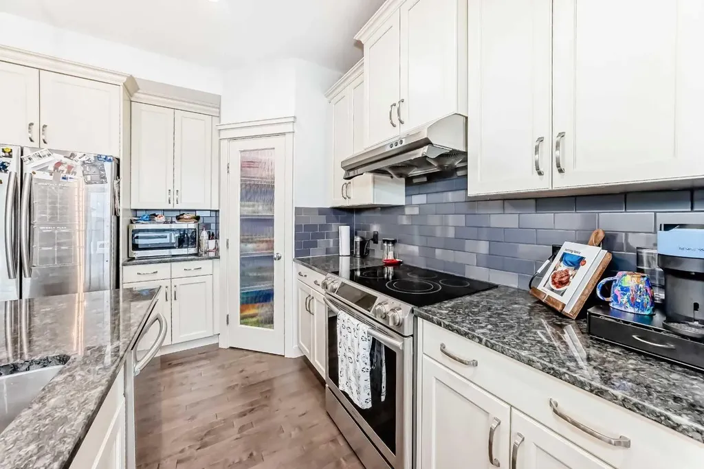 51 Evanscrest Way NW Calgary AB T3P 0P9