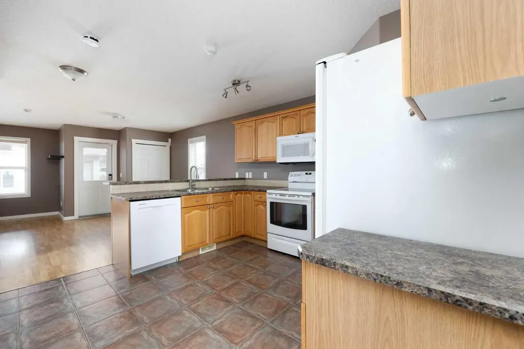 148 Fox Crescent Fort Mcmurray AB T9K 0C1