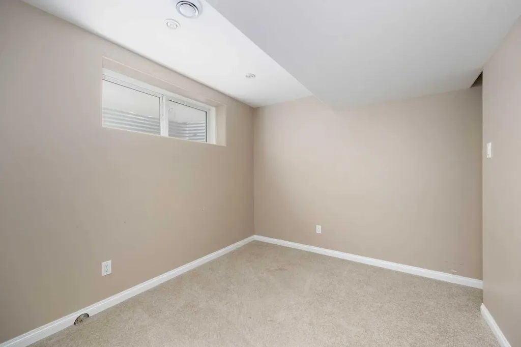 148 Fox Crescent Fort Mcmurray AB T9K 0C1