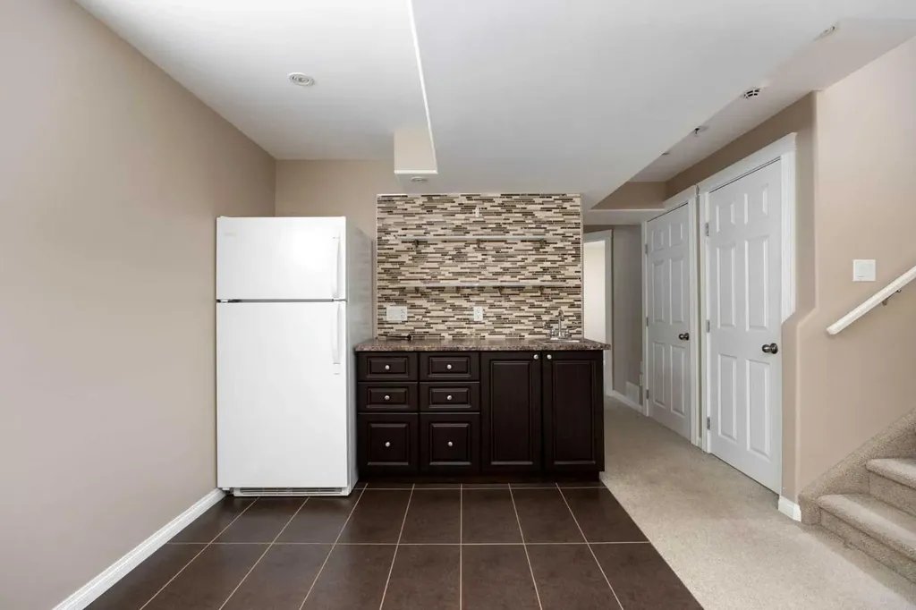 148 Fox Crescent Fort Mcmurray AB T9K 0C1