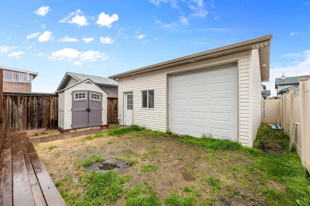 148 Fox Crescent Fort Mcmurray AB T9K 0C1