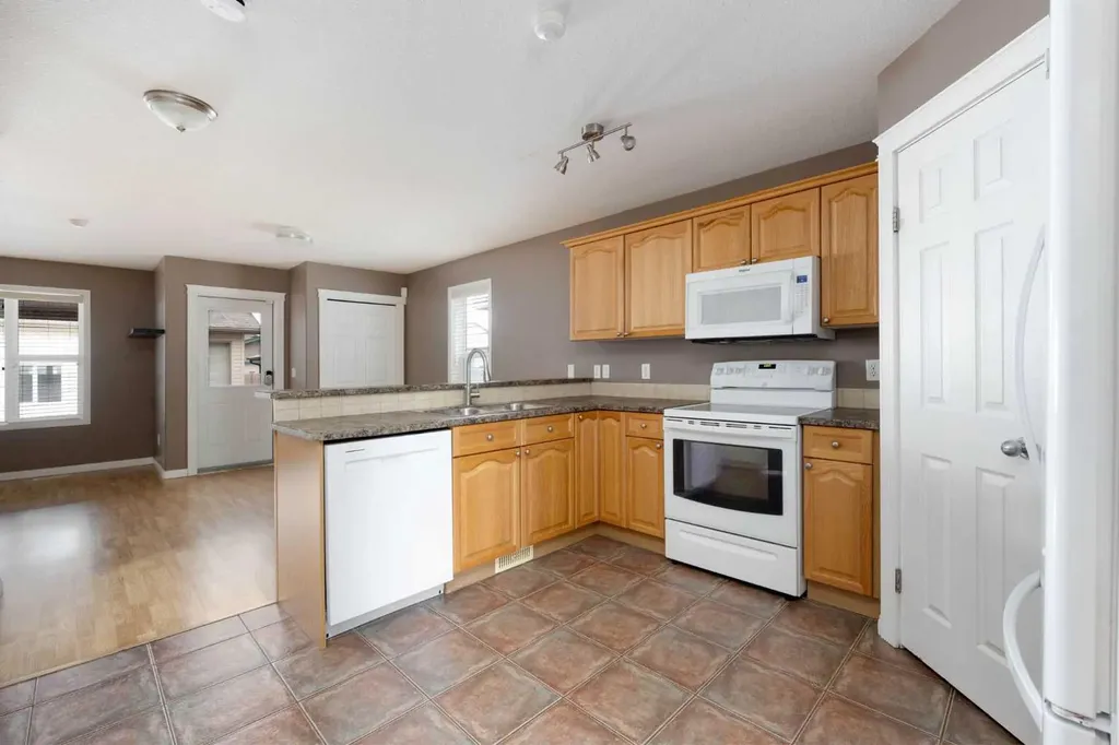 148 Fox Crescent Fort Mcmurray AB T9K 0C1