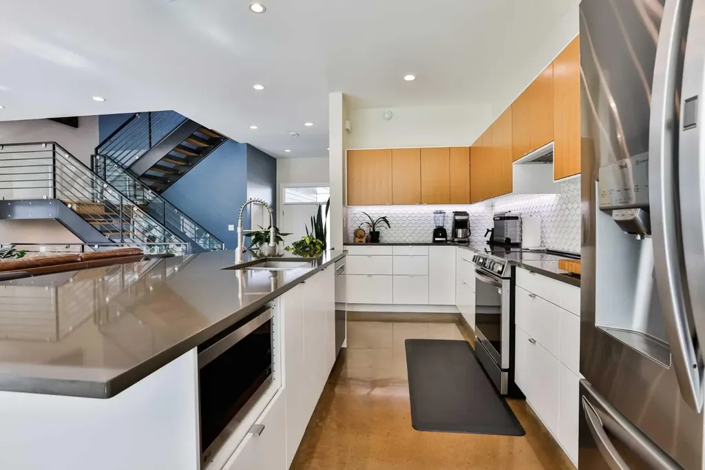 22 Riverland Close W Lethbridge AB T1K 5T5