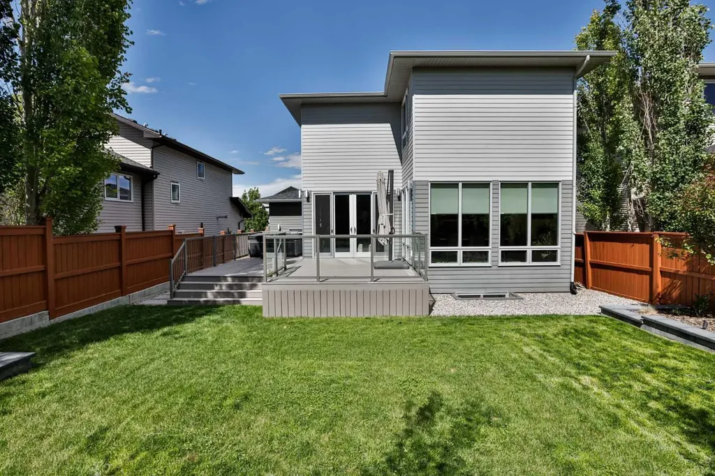 22 Riverland Close W Lethbridge AB T1K 5T5