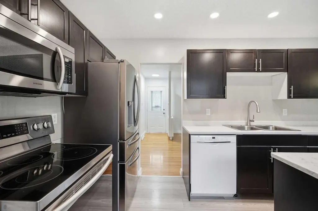 1040 16 Street NE Calgary AB T2E 4S8