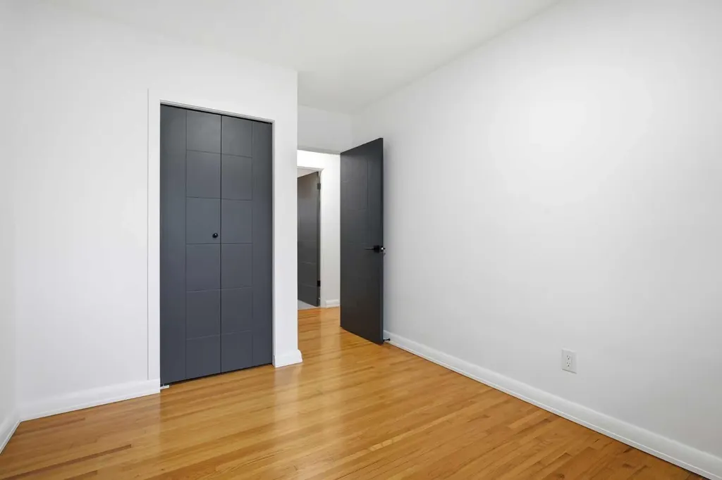1040 16 Street NE Calgary AB T2E 4S8