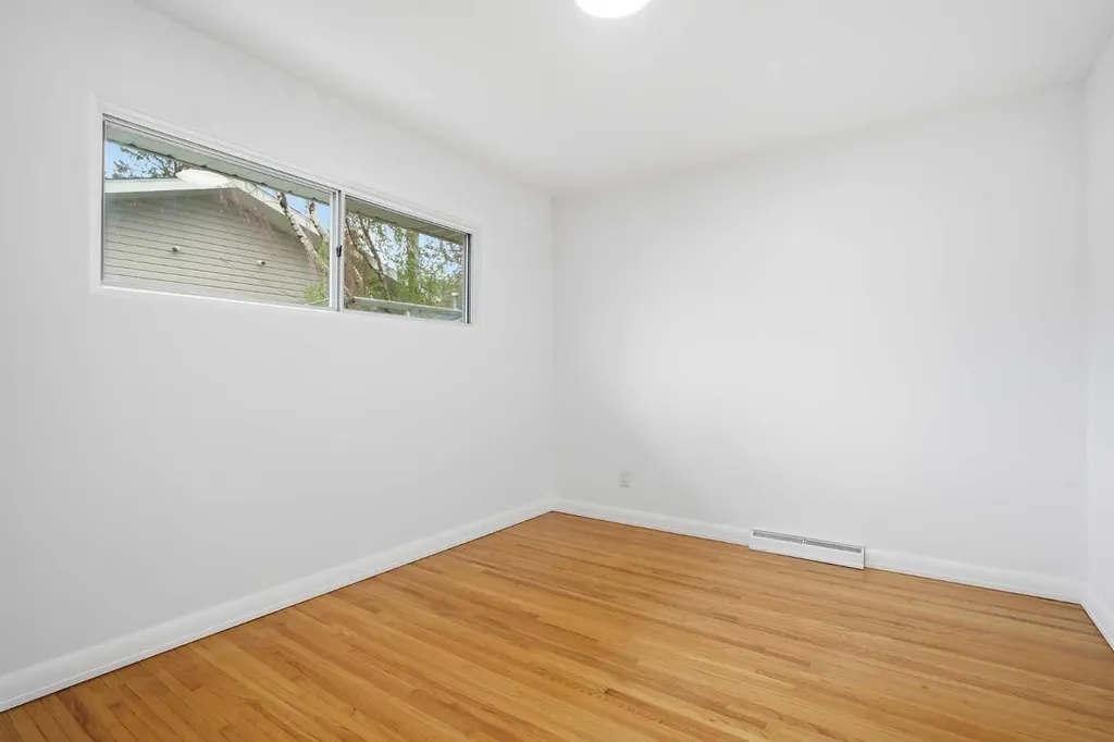 1040 16 Street NE Calgary AB T2E 4S8