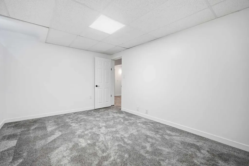 1040 16 Street NE Calgary AB T2E 4S8