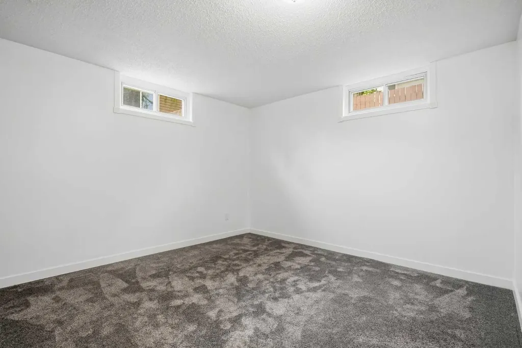 1040 16 Street NE Calgary AB T2E 4S8