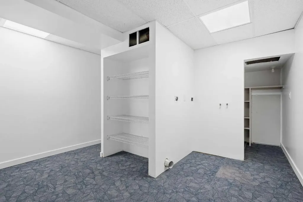 1040 16 Street NE Calgary AB T2E 4S8