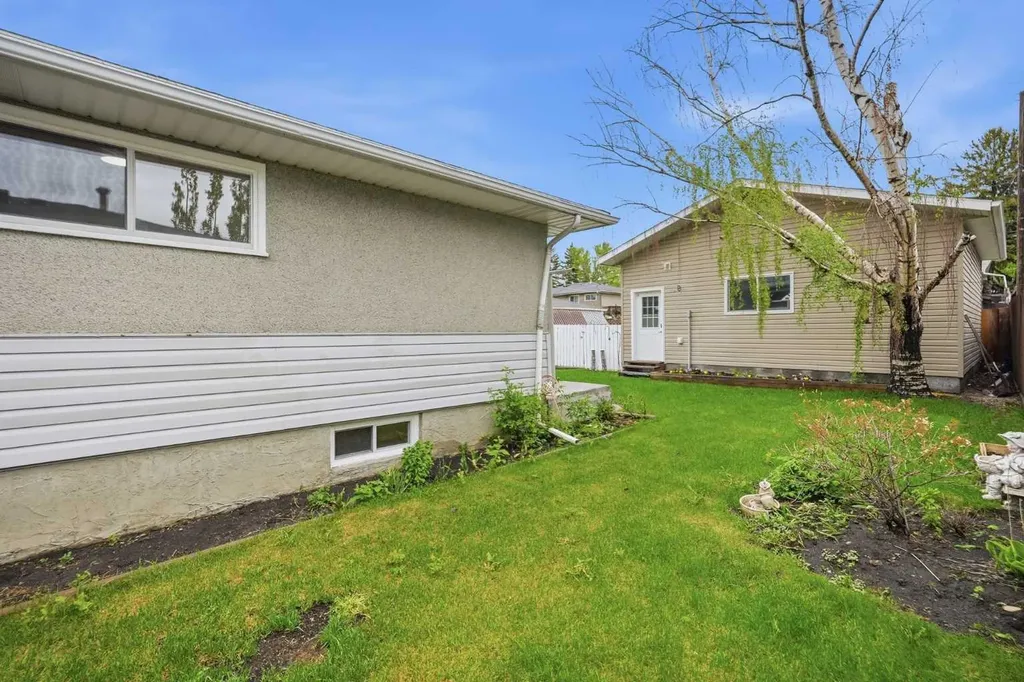 1040 16 Street NE Calgary AB T2E 4S8
