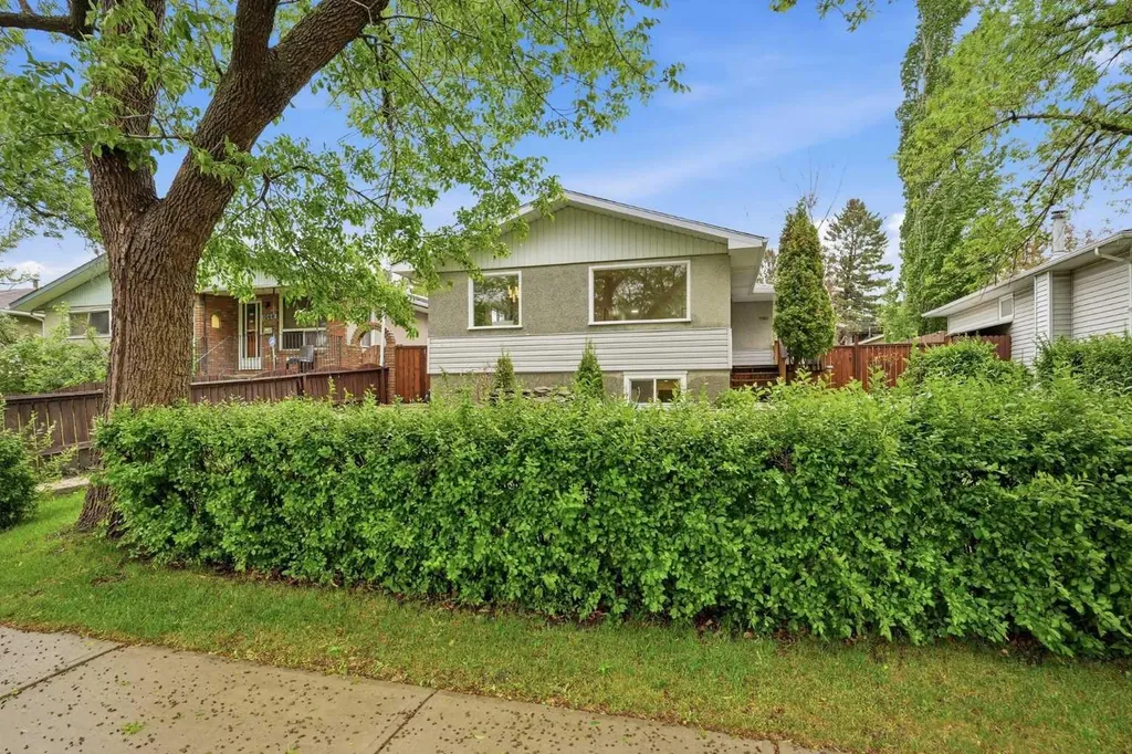 1040 16 Street NE Calgary AB T2E 4S8