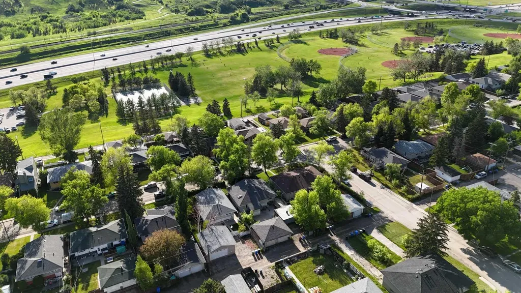 1040 16 Street NE Calgary AB T2E 4S8