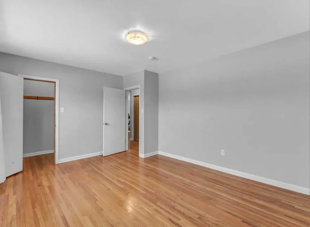 261 9 Street SW Medicine Hat AB T1A 4N8