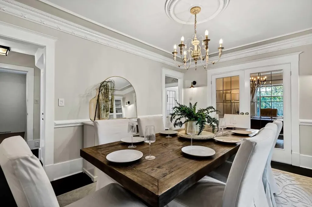 628 Elbow Drive SW Calgary AB T2S 2H7