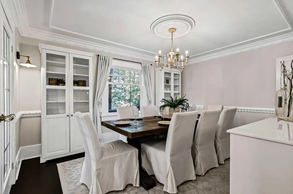 628 Elbow Drive SW Calgary AB T2S 2H7