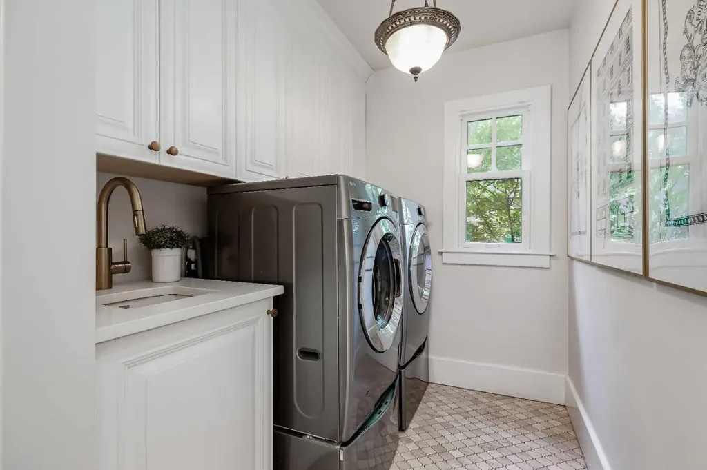 628 Elbow Drive SW Calgary AB T2S 2H7