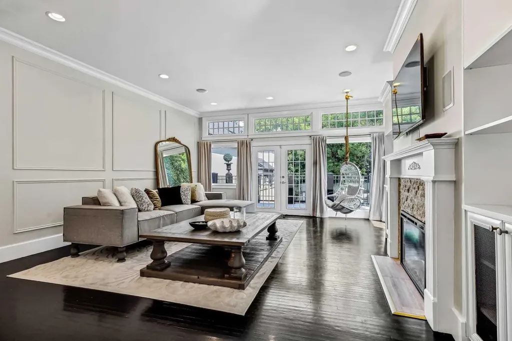 628 Elbow Drive SW Calgary AB T2S 2H7