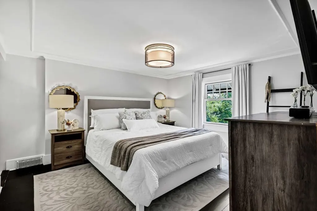 628 Elbow Drive SW Calgary AB T2S 2H7