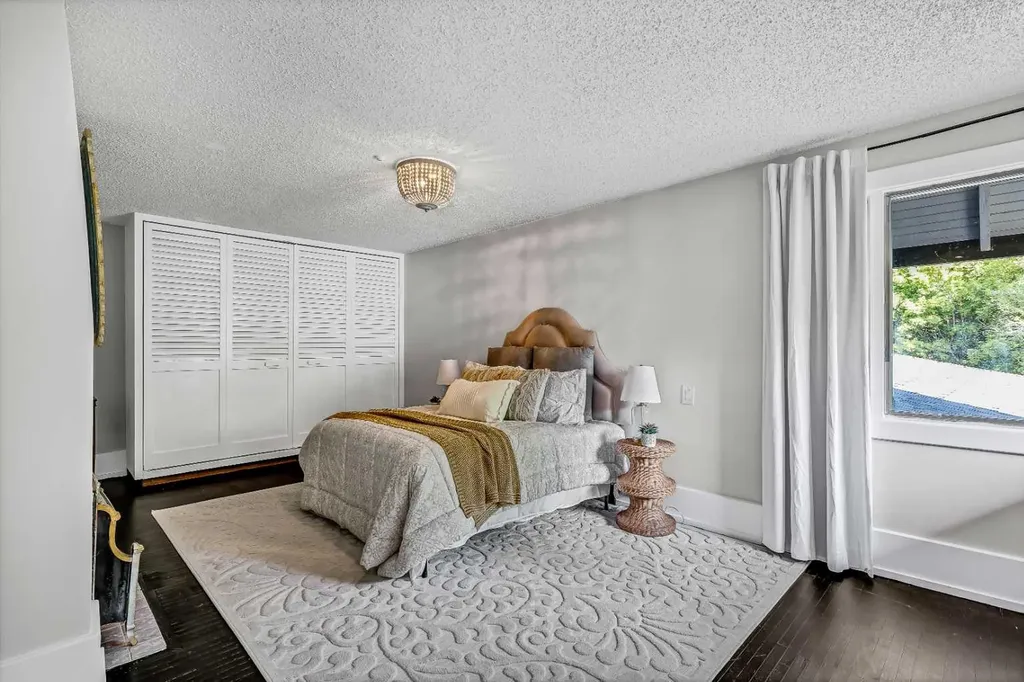 628 Elbow Drive SW Calgary AB T2S 2H7