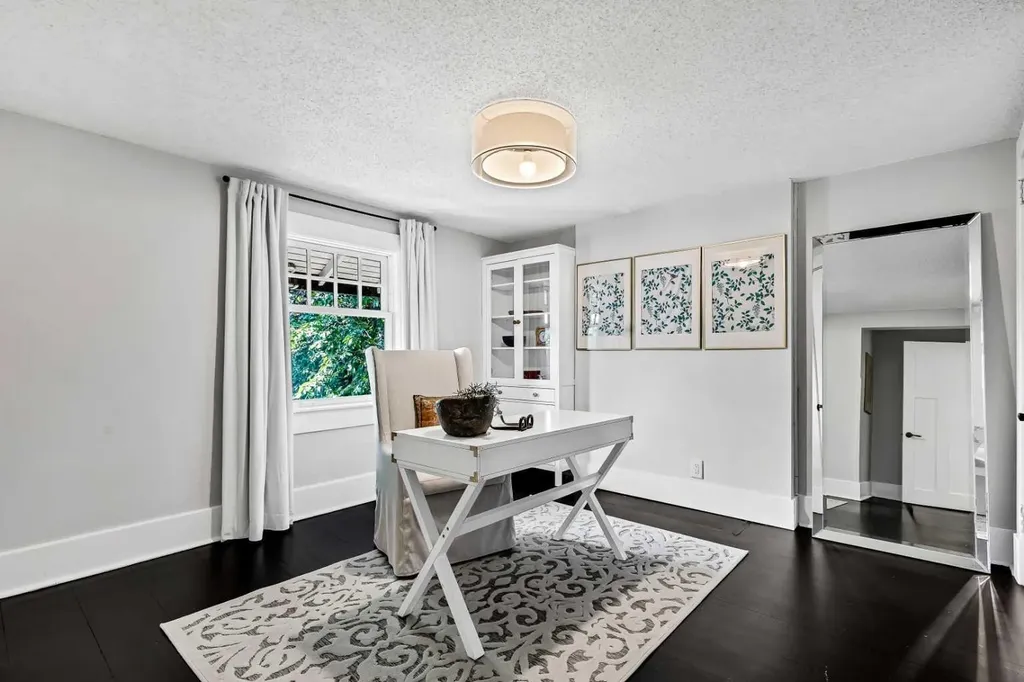 628 Elbow Drive SW Calgary AB T2S 2H7