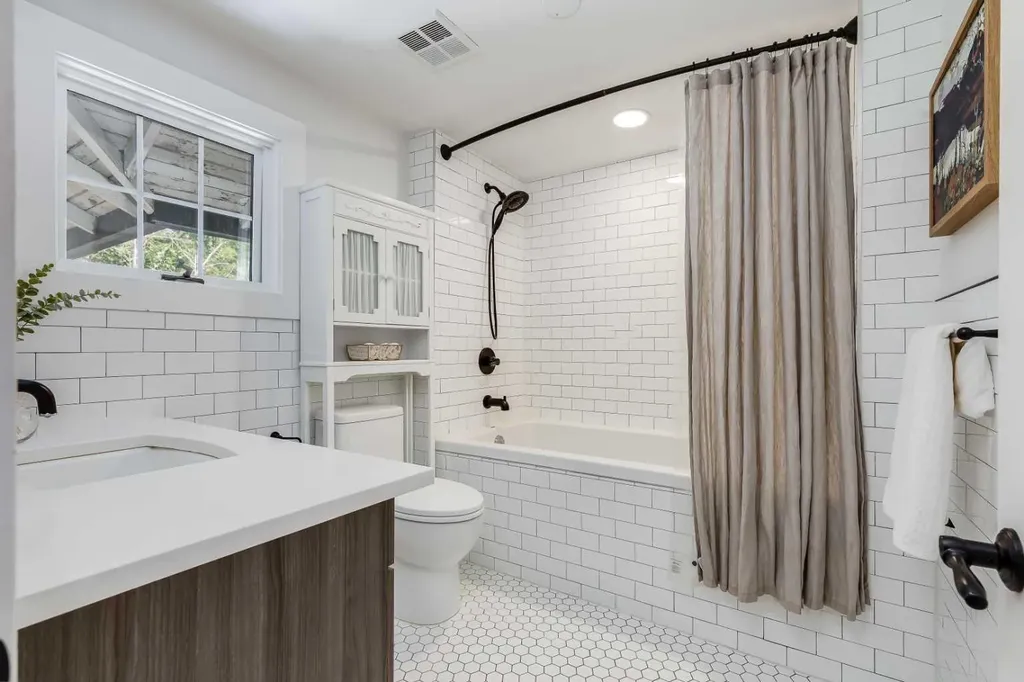 628 Elbow Drive SW Calgary AB T2S 2H7