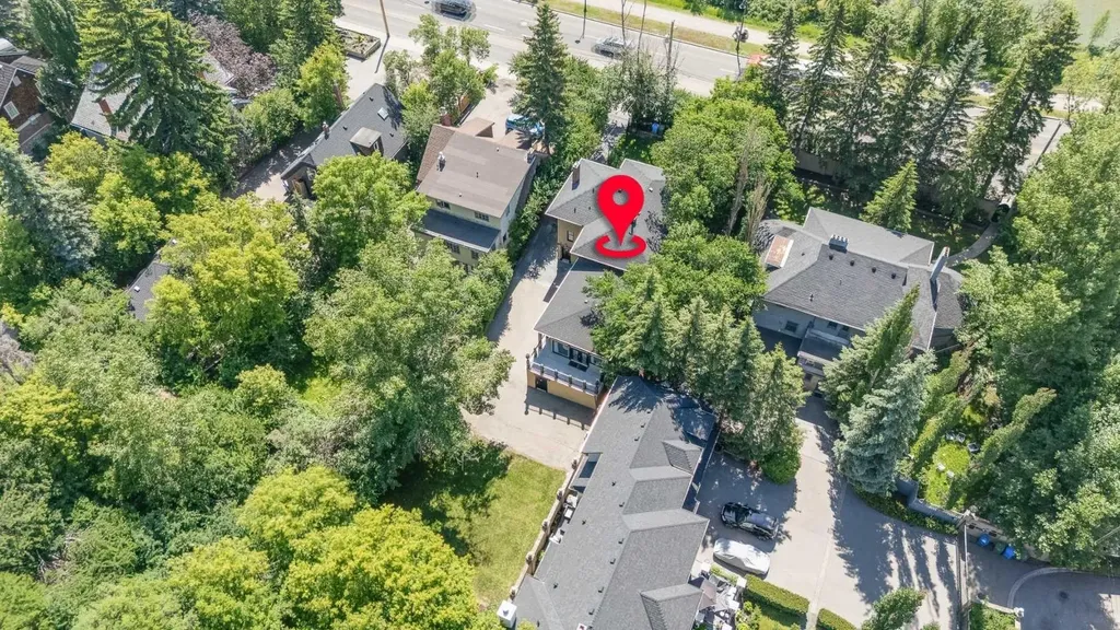 628 Elbow Drive SW Calgary AB T2S 2H7