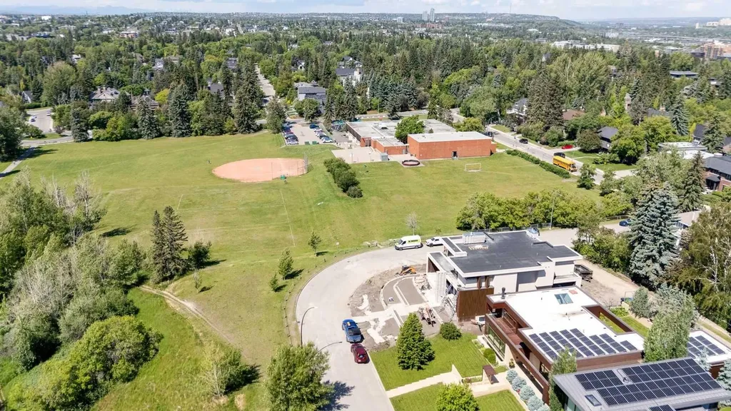 628 Elbow Drive SW Calgary AB T2S 2H7