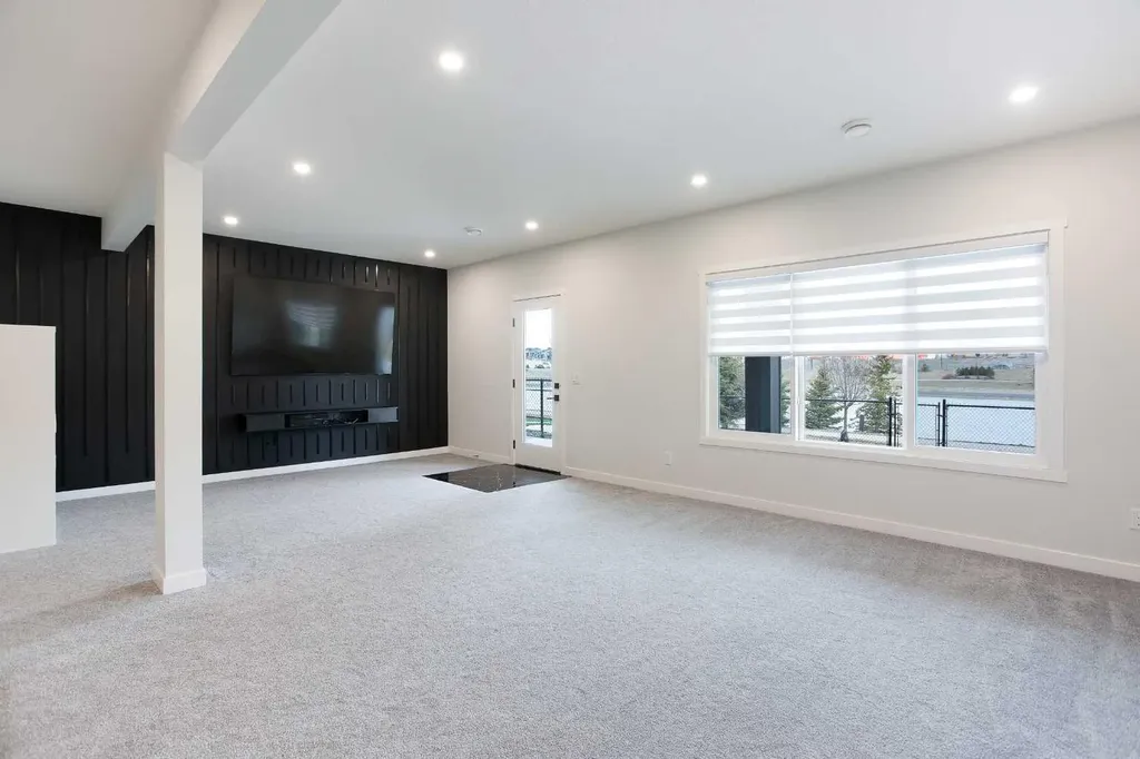 206 Rowley Way NW Calgary AB T3L0G7