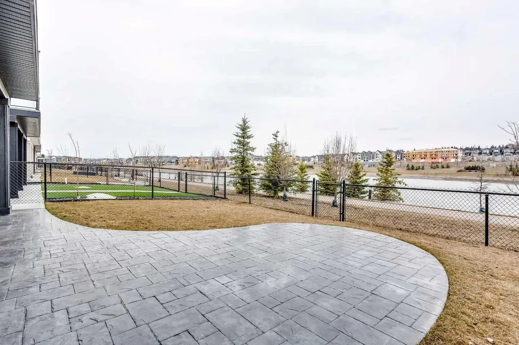 206 Rowley Way NW Calgary AB T3L0G7