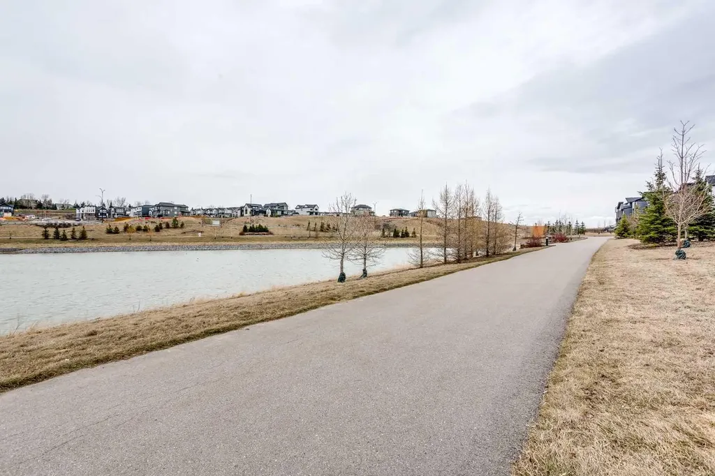 206 Rowley Way NW Calgary AB T3L0G7