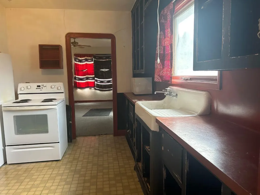 20602 25 Avenue Bellevue AB T0K 0C0