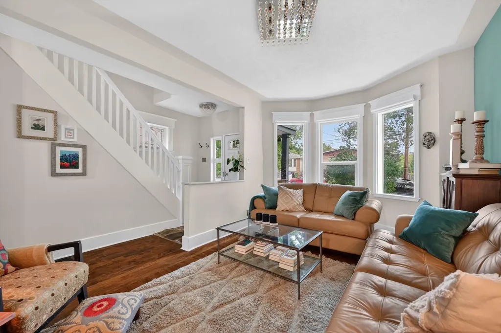 447 Marsh Road NE Calgary AB T2E5B2