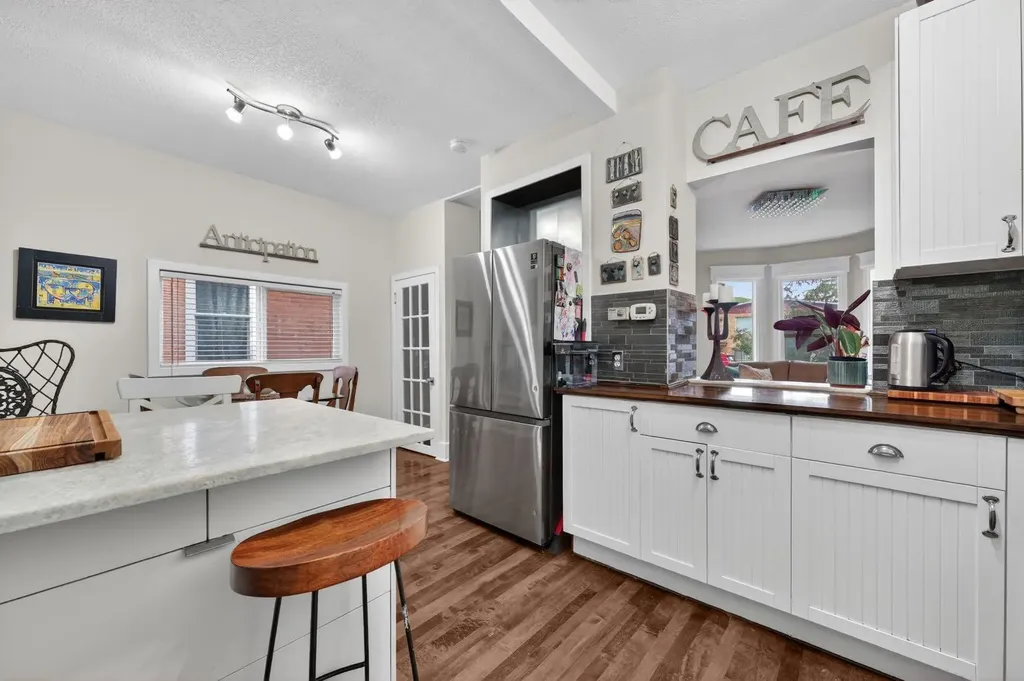 447 Marsh Road NE Calgary AB T2E5B2