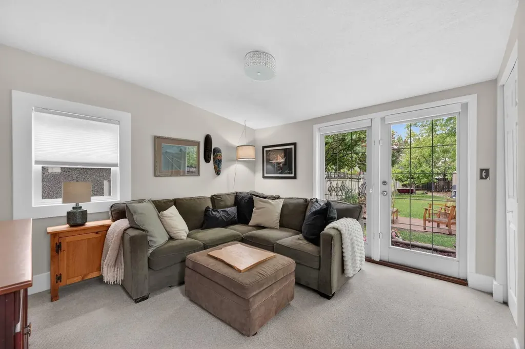 447 Marsh Road NE Calgary AB T2E5B2