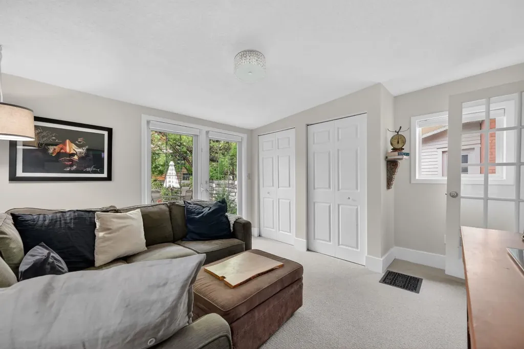 447 Marsh Road NE Calgary AB T2E5B2