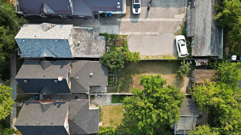 447 Marsh Road NE Calgary AB T2E5B2
