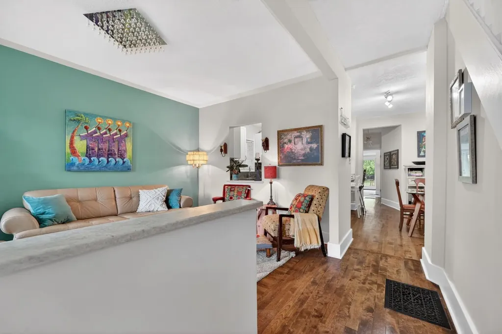 447 Marsh Road NE Calgary AB T2E5B2