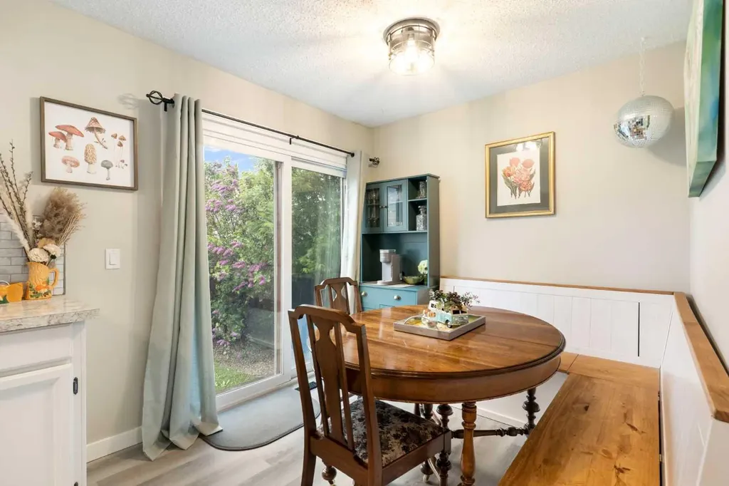 25 Bermuda Place Calgary AB T3K1H4