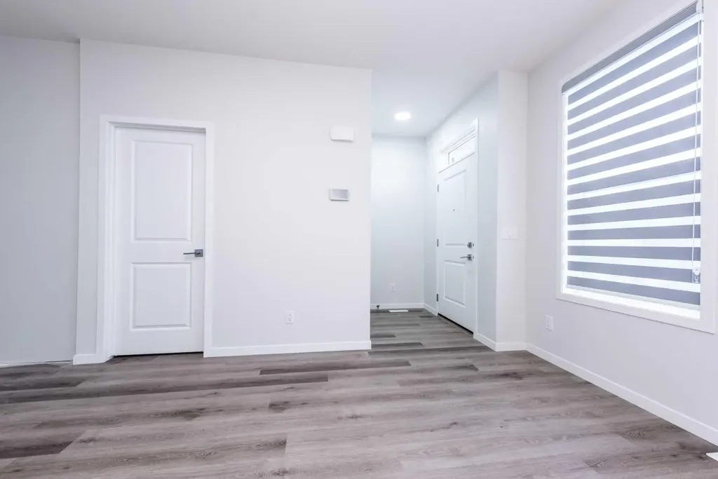 57 Corner Glen Row NE Calgary AB T3N 2L9