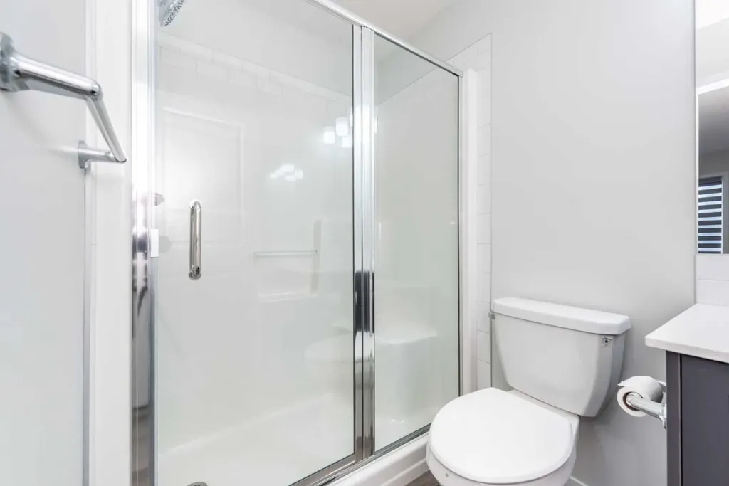 57 Corner Glen Row NE Calgary AB T3N 2L9