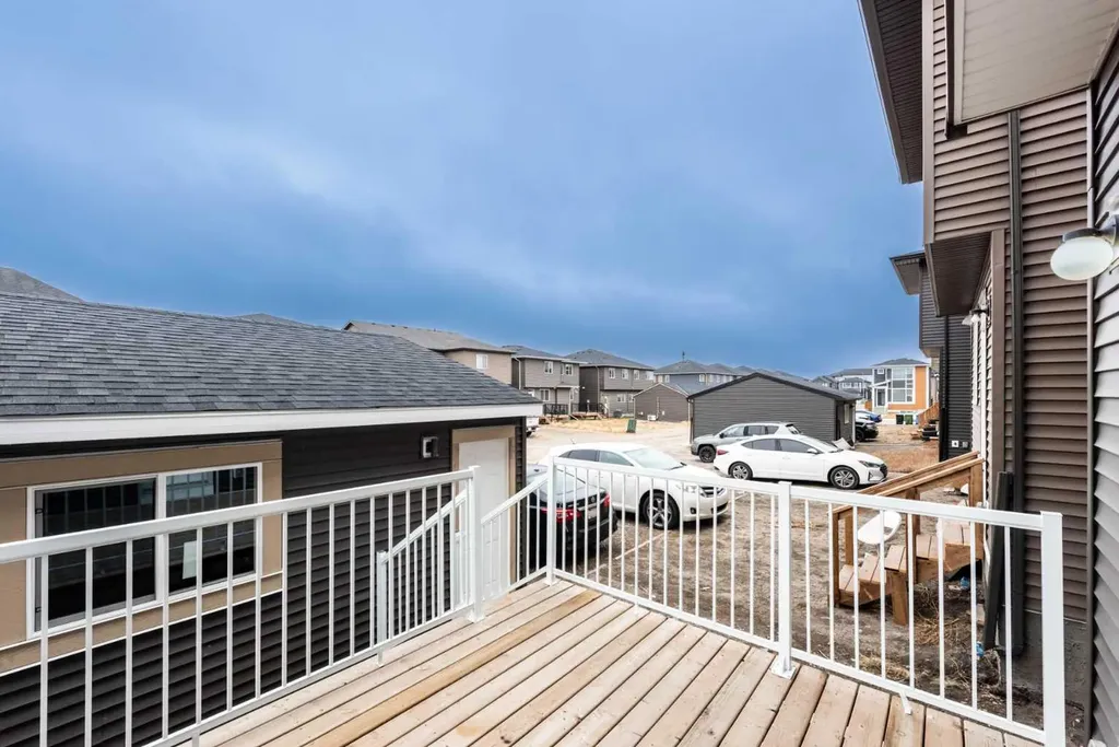 57 Corner Glen Row NE Calgary AB T3N 2L9