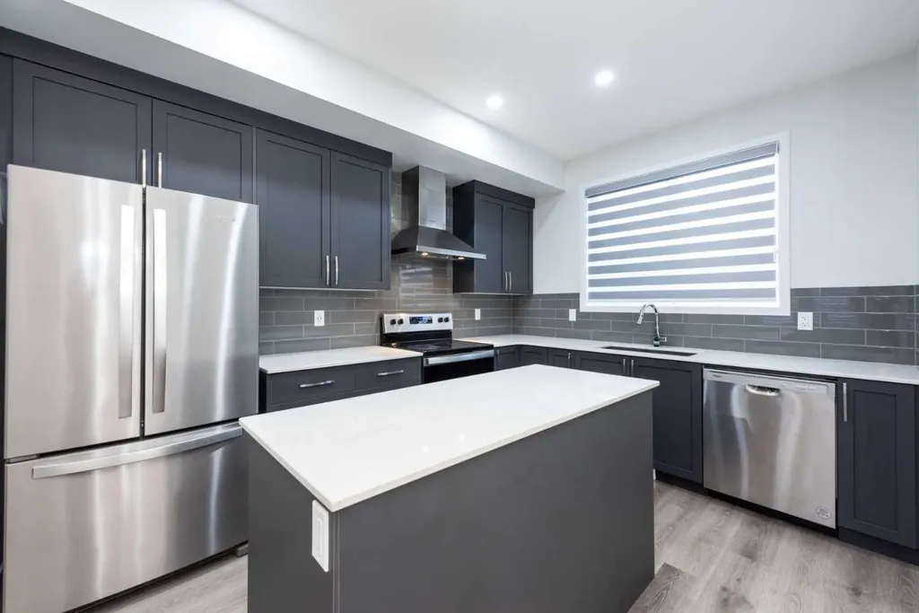 57 Corner Glen Row NE Calgary AB T3N 2L9