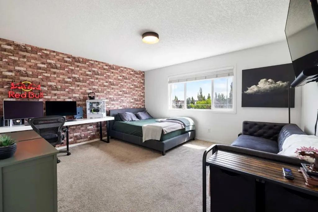 2693 Coopers Circle SW Airdrie AB T4B 3B8