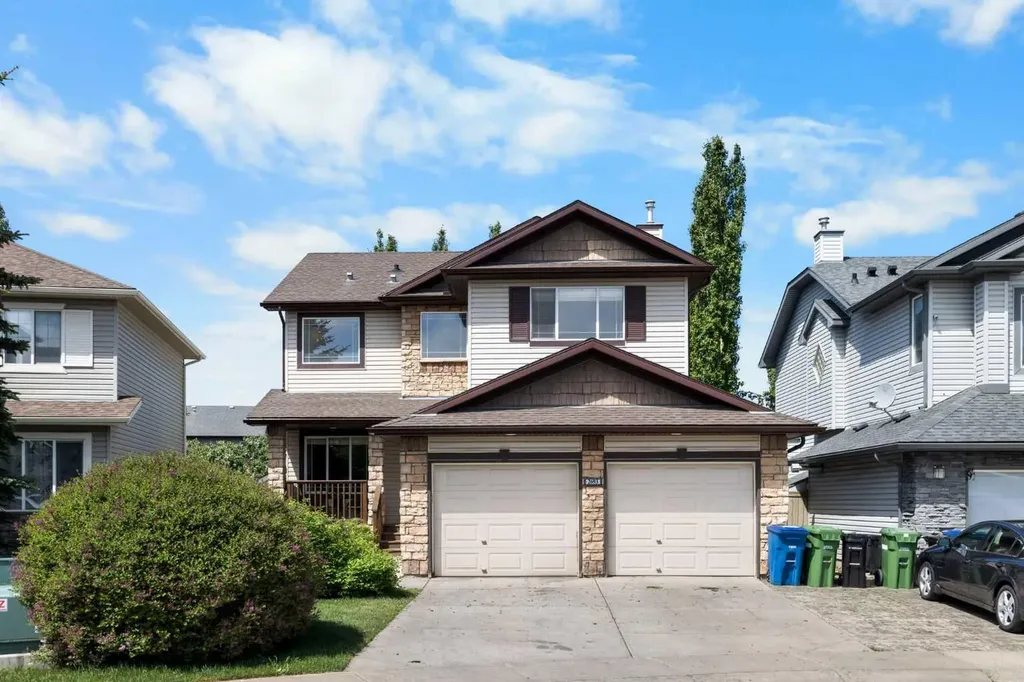 2693 Coopers Circle SW Airdrie AB T4B 3B8