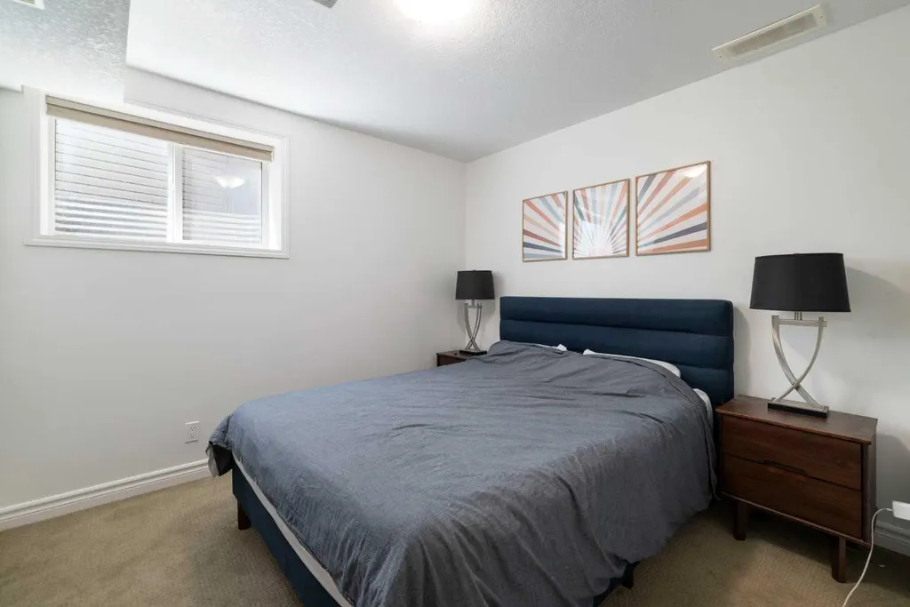 2693 Coopers Circle SW Airdrie AB T4B 3B8