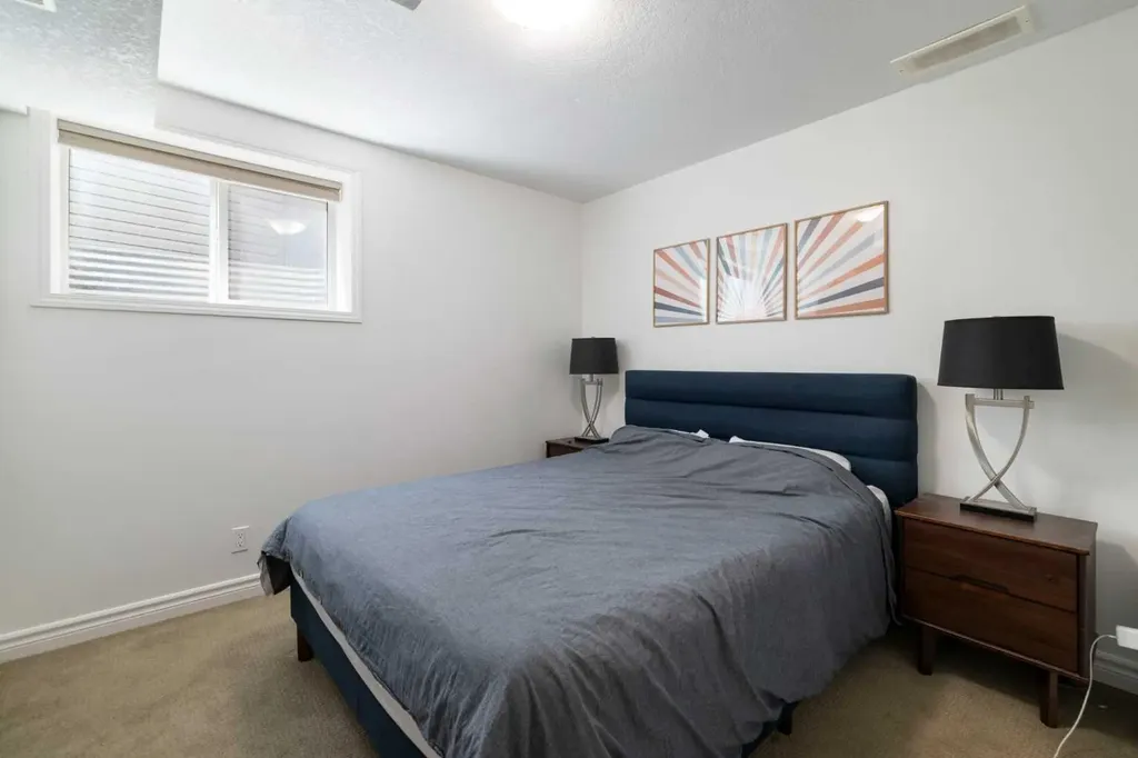 2693 Coopers Circle SW Airdrie AB T4B 3B8