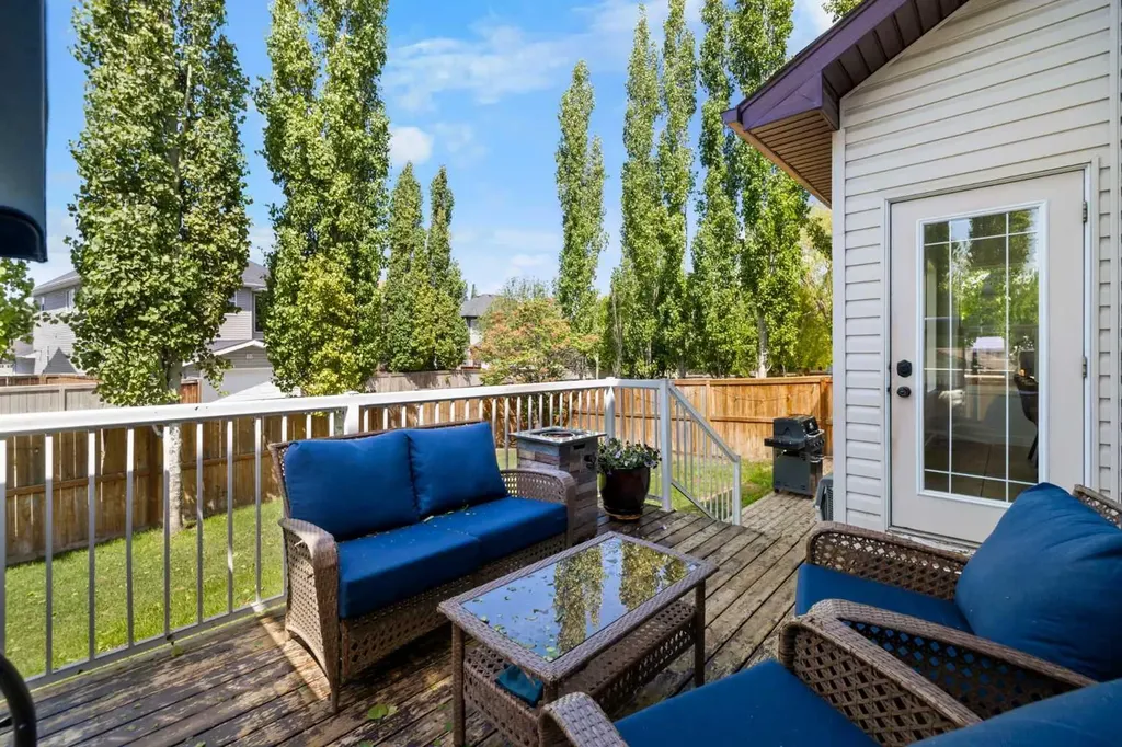 2693 Coopers Circle SW Airdrie AB T4B 3B8